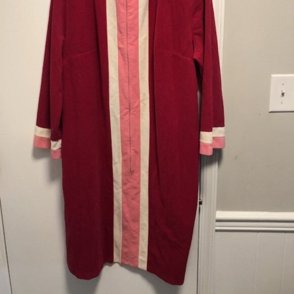 Vanity Fair Pink Robe - Picture 2 of 4